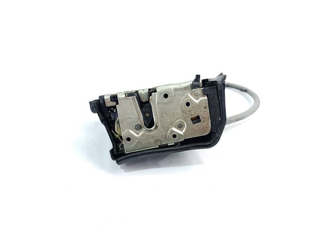 8402602 BMW Cerradura de la puerta trasera derecha comprar Alcalá