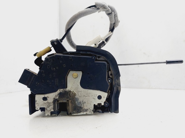 8402602 BMW Cerradura de la puerta trasera derecha comprar Alcalá