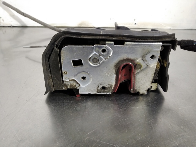 8402602 BMW Cerradura de la puerta trasera derecha  comprar en Jaén