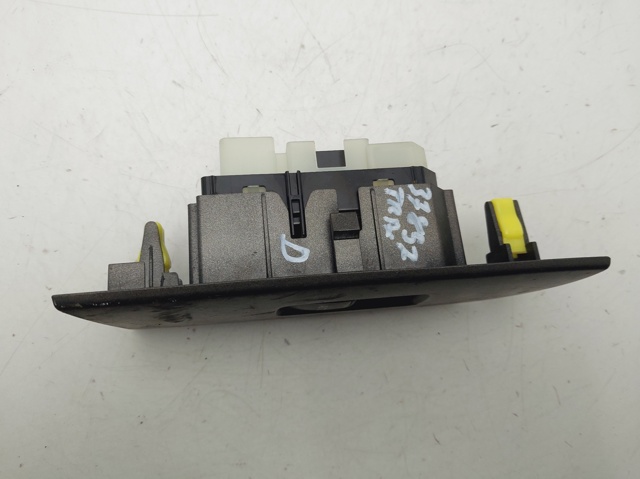8403053020 TOYOTA Unidad de control de elevalunas delantero derecho  comprar en Lleida