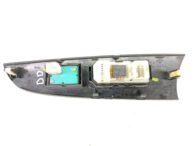 TOYOTA 8403053020 Unidad de control de elevalunas delantero derecho  en stock Terrassa