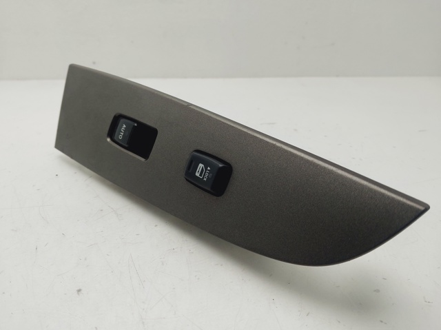 8403053020 TOYOTA Unidad de control de elevalunas delantero derecho  en stock Córdoba