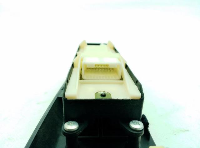 8404033100 Unidad de control de elevalunas delantera izquierda  comprar en Zaragoza