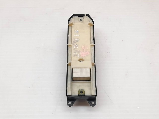 8404033100 TOYOTA Interruptor de elevalunas delantera izquierda  en stock Córdoba