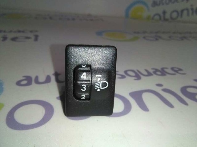 TOYOTA 8415202080 Botón del regulador de altura de faros  disponible Valladolid