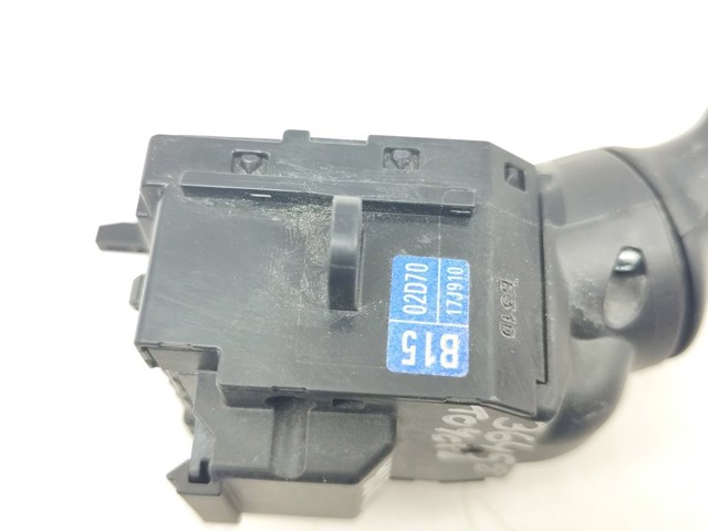 TOYOTA 8432902040 Conmutador izquierdo de la columna de dirección comprar Tarragona
