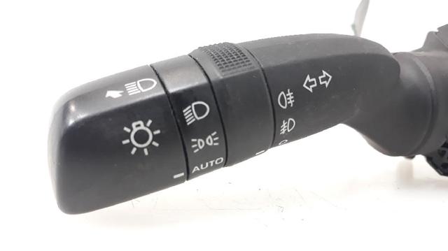 TOYOTA 8432902040 Conmutador izquierdo de la columna de dirección  en stock Salamanca