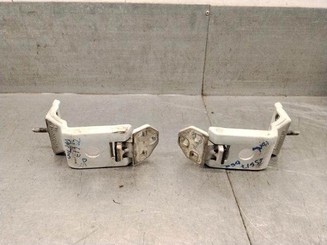 RENAULT 844000013R Bisagra de la puerta trasera batiente  disponible Lugo