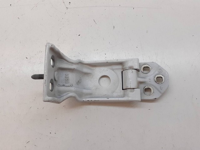RENAULT 844000013R Bisagra de la puerta trasera batiente  disponible Valladolid