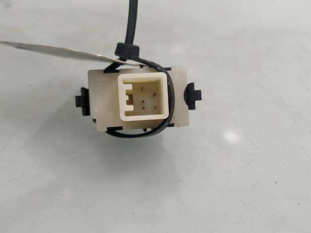 8481005050 TOYOTA Botón de encendido del motor del elevalunas delantero derecho  comprar en Lleida