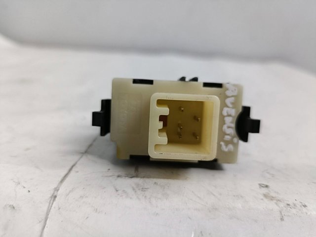 8481005050 Botón de elevalunas delantero derecho comprar Almería