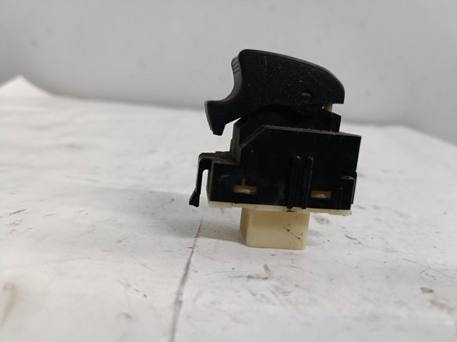 8481005050 TOYOTA Botón de elevalunas delantero derecho comprar Alcalá