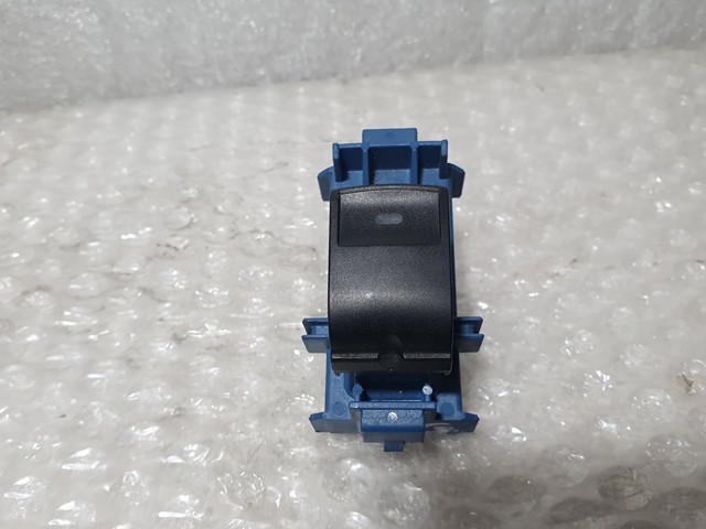 8481005070 TOYOTA Botón de elevalunas delantero derecho comprar Madrid