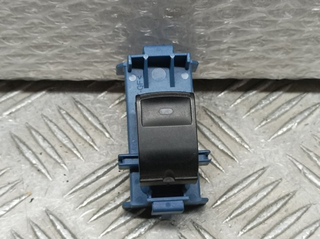 8481005070 Botón de encendido del motor del elevalunas delantero derecho  comprar en Pontevedra