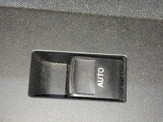 848100D030 TOYOTA Botón de elevalunas delantero derecho  en stock Córdoba