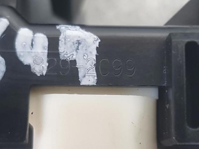 848100D030 Botón de encendido del motor del elevalunas delantero derecho  comprar en Reus