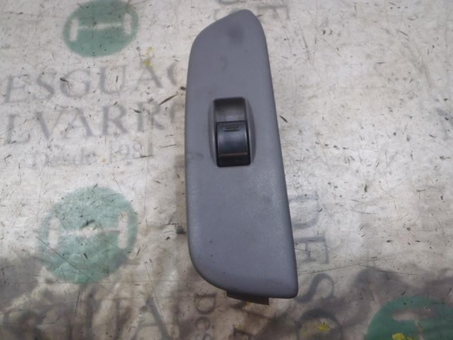 8481012080 Botón de encendido del motor del elevalunas delantero derecho  comprar en Pontevedra