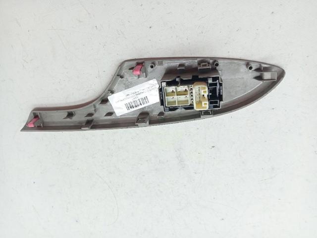 8481052030 TOYOTA Botón de elevalunas delantero derecho  en stock Gandía