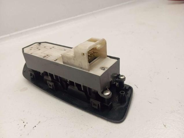 8482002210 TOYOTA Unidad de control de elevalunas delantera izquierda  comprar en Jaén