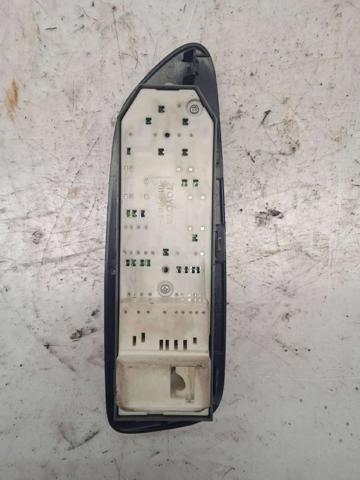8482002210 Interruptor de elevalunas delantera izquierda comprar Girona