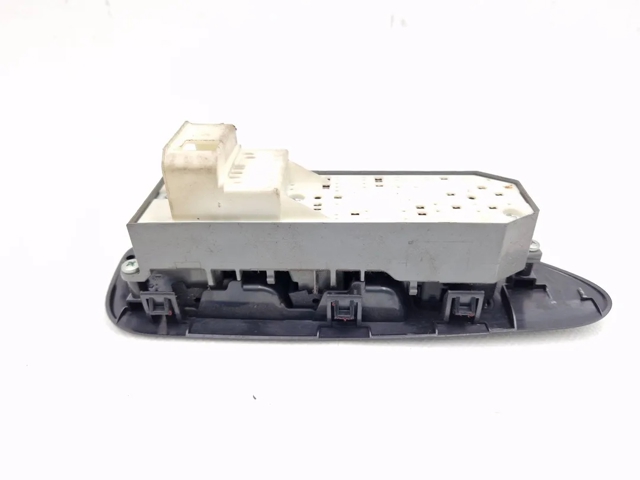 8482002210 Unidad de control de elevalunas delantera izquierda  disponible Málaga