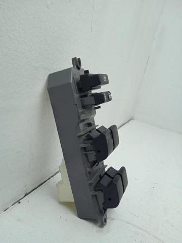 8482002320 TOYOTA Unidad de control de elevalunas de la consola central  en stock Huelva