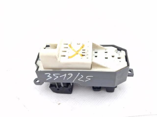 TOYOTA 848200D100 Interruptor de elevalunas delantera izquierda  en stock Terrassa