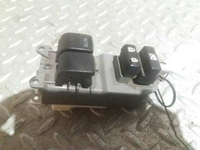 848200D200 TOYOTA Interruptor de elevalunas delantera izquierda  en stock Gandía