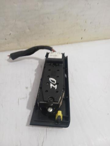 848200F040 Interruptor de elevalunas delantera izquierda  en stock Granada