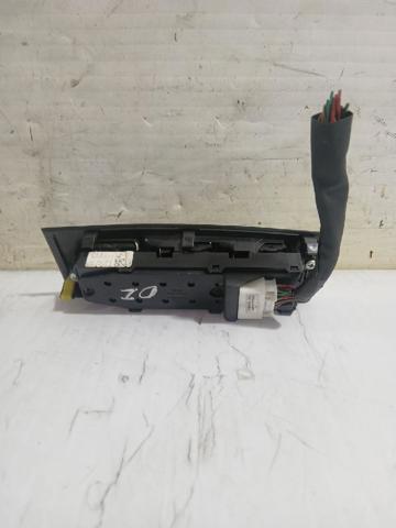 TOYOTA 848200F040 Interruptor de elevalunas delantera izquierda  en stock Salamanca