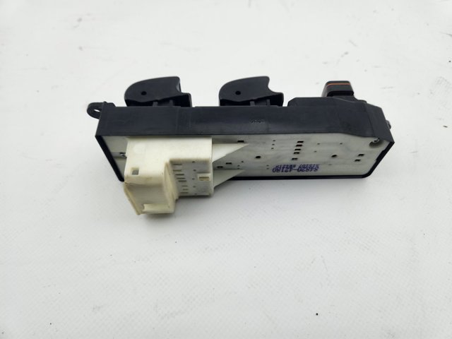 TOYOTA 8482042180 Unidad de control de elevalunas de la consola central comprar Tarragona