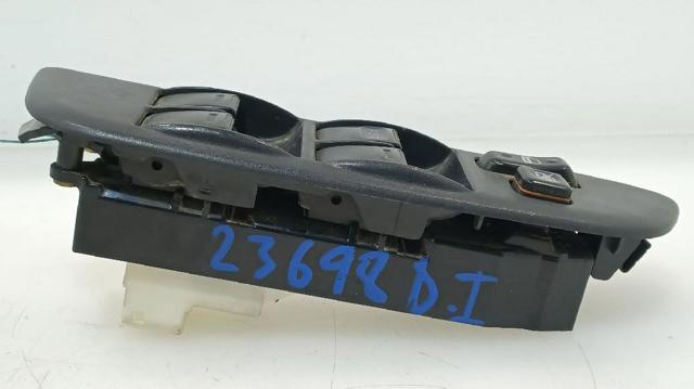8482042180 TOYOTA Unidad de control de elevalunas de la consola central  en stock Huelva