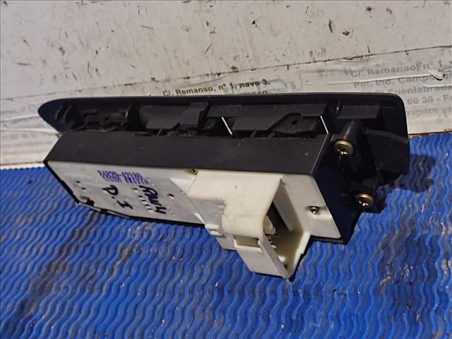 8482042180 Unidad de control de elevalunas de la consola central  en stock Sabadell