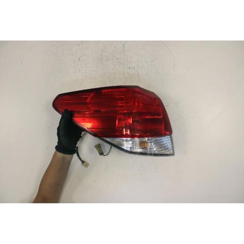 84912AJ100 SUBARU Piloto trasero izquierdo  comprar en Lleida
