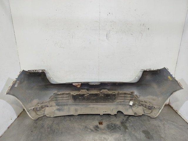 850103029R RENAULT Parachoques trasero, parte superior  en stock Córdoba