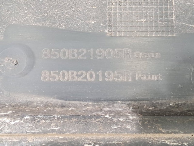 850103029R Parachoques trasero, parte superior  disponible Utrera