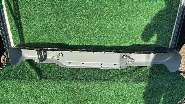 Parachoques trasero Nissan Navara D40