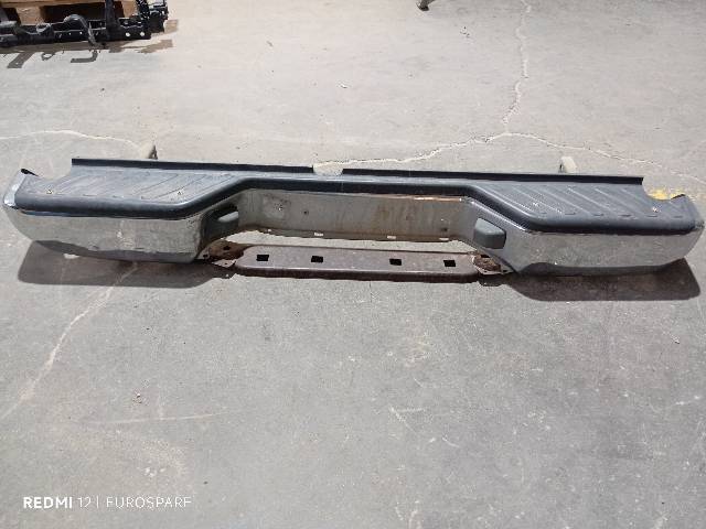 Parachoques trasero Nissan Navara D40