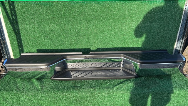 Parachoques trasero Nissan Navara D40