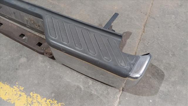 Parachoques trasero Nissan Navara D40