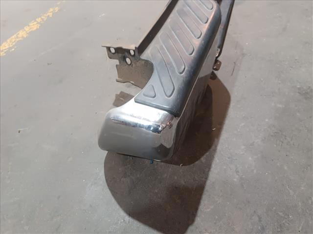 Parachoques trasero Nissan Navara D40