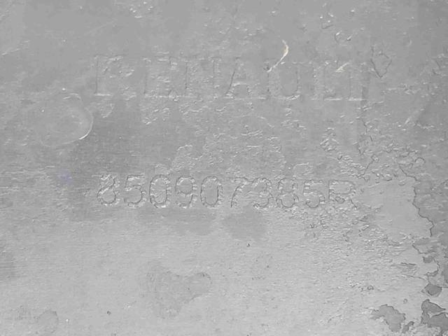 RENAULT 850907385R Absorbedor de parachoques trasero  disponible Valladolid