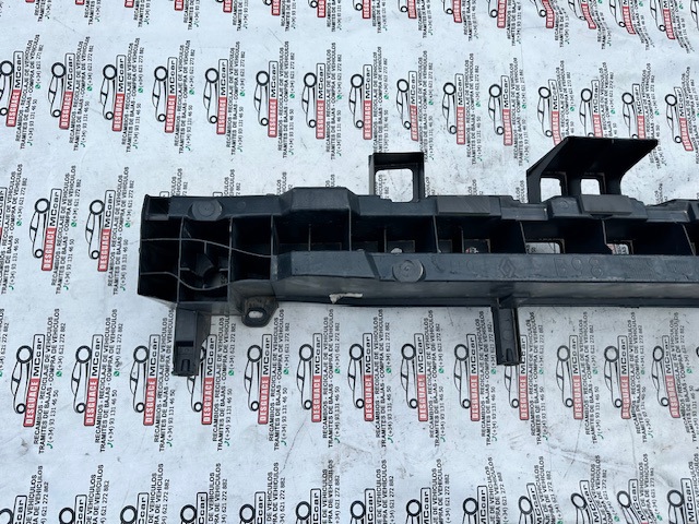 850908121R Refuerzo parachoques trasero  en stock Sabadell