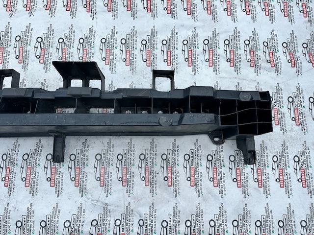 850908121R Refuerzo parachoques trasero  en stock Sabadell
