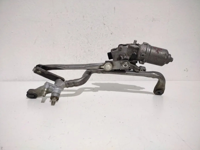 TOYOTA 851100D190 Motor del limpiaparabrisas  disponible Lugo