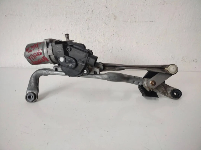 Motor del limpiaparabrisas Toyota Yaris hatchback comprar en España