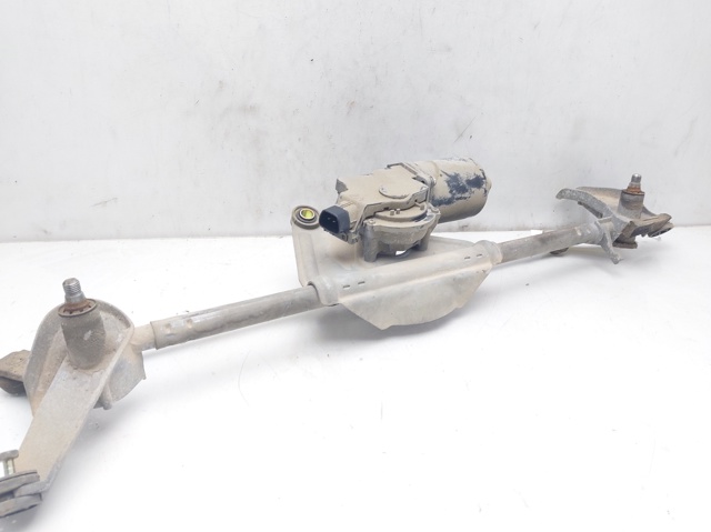 TOYOTA 8511042130 Motor del limpiaparabrisas  disponible Lugo