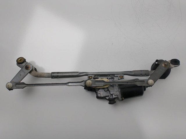 8511047080 TOYOTA Motor del limpiaparabrisas  disponible Ourense