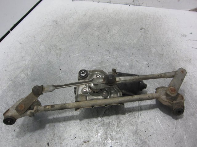 TOYOTA 8511052010 Motor limpiaparabrisas  en stock Valencia