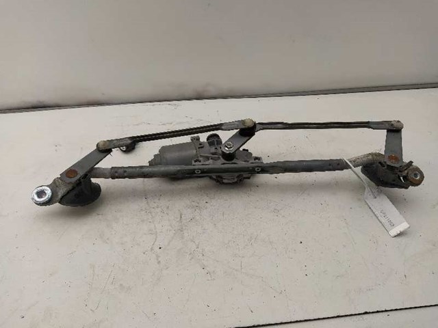 8511053040 TOYOTA Motor limpiaparabrisas  en stock Gandía